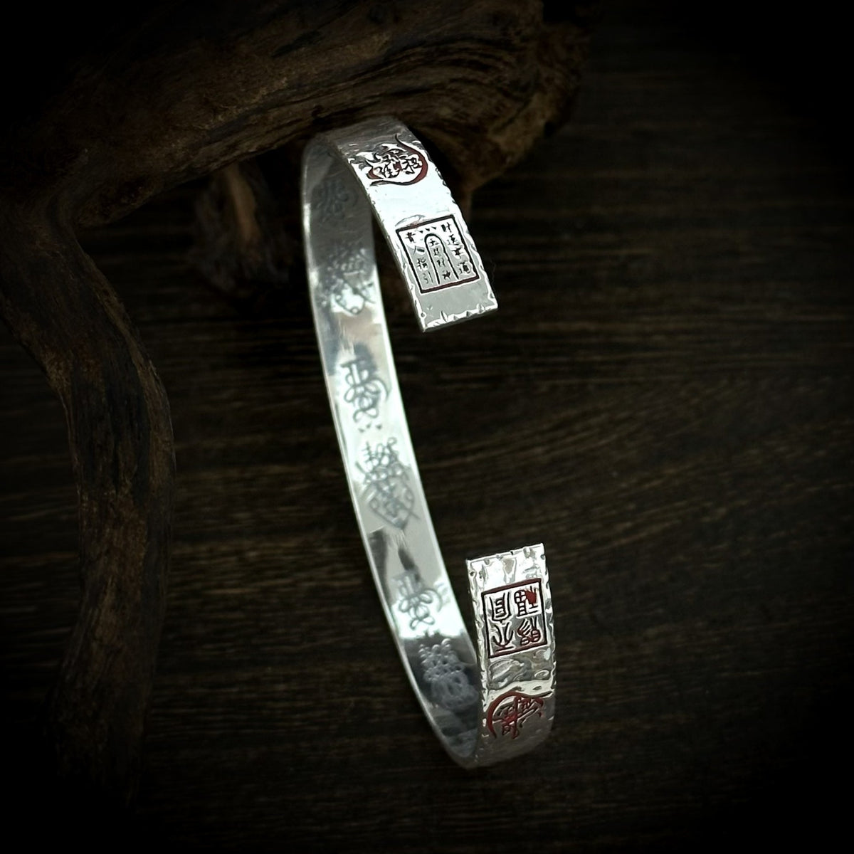 TaoWards Five Wealth Gods Inscription Cuff Bracelet — open ends and inner pattern
