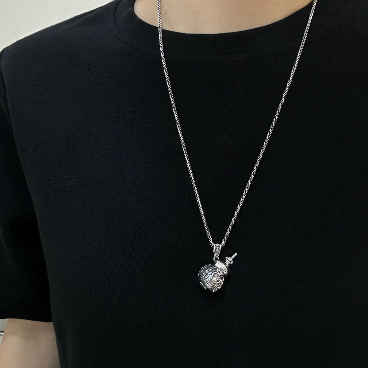 TaoWards Sword and Gourd Pendant Necklace — design detail