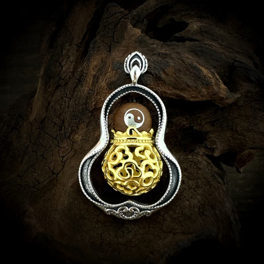 TaoWards Jujube Wood Yin Yang Gourd Pendant Necklace — front view