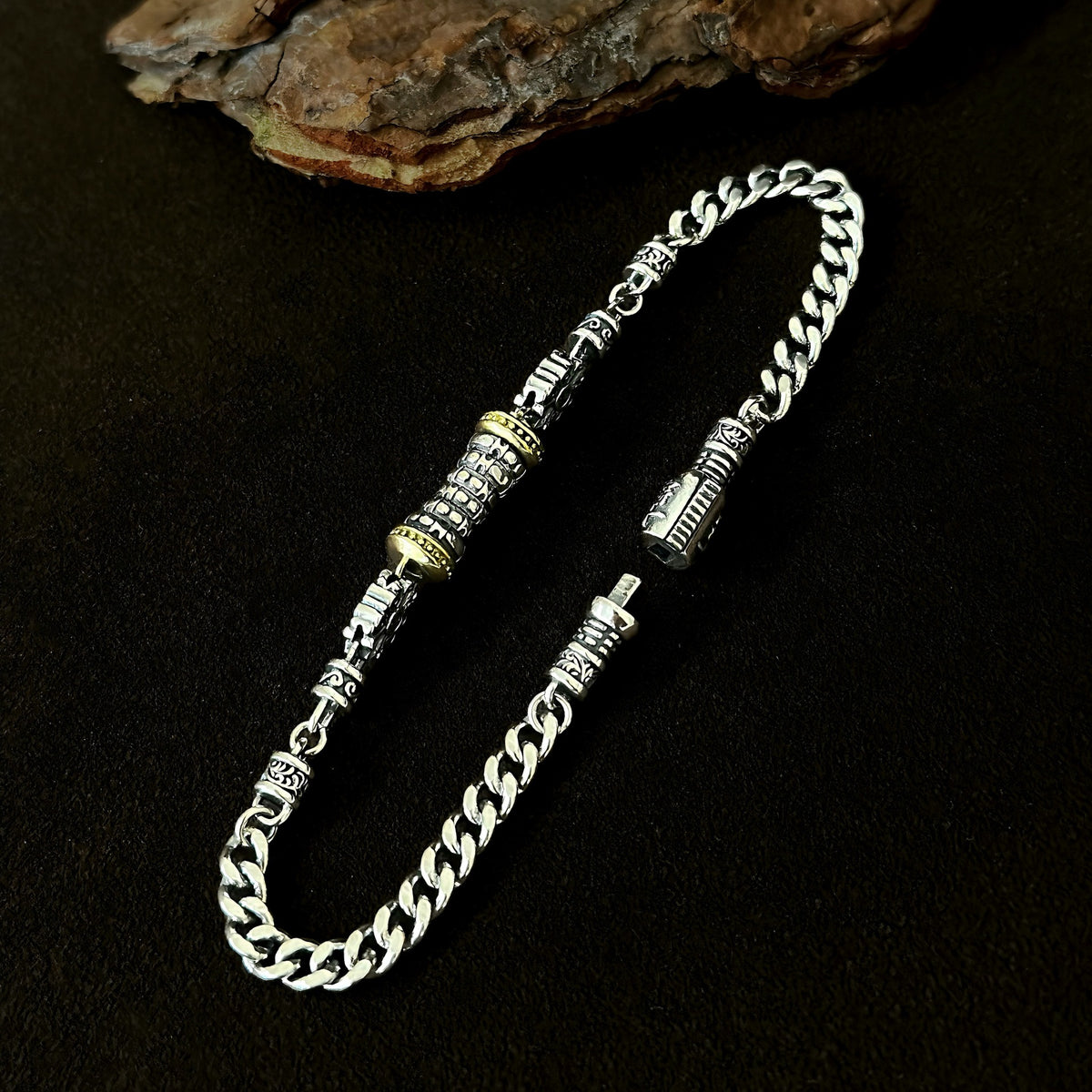 TaoWards Bagua Cylinder Chain Bracelet — design detail