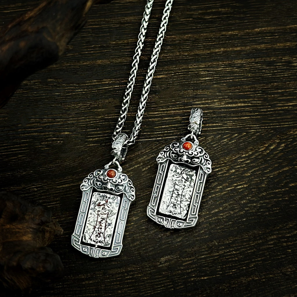 TaoWards Peace Plaque Pendant Necklace — two finish options compared
