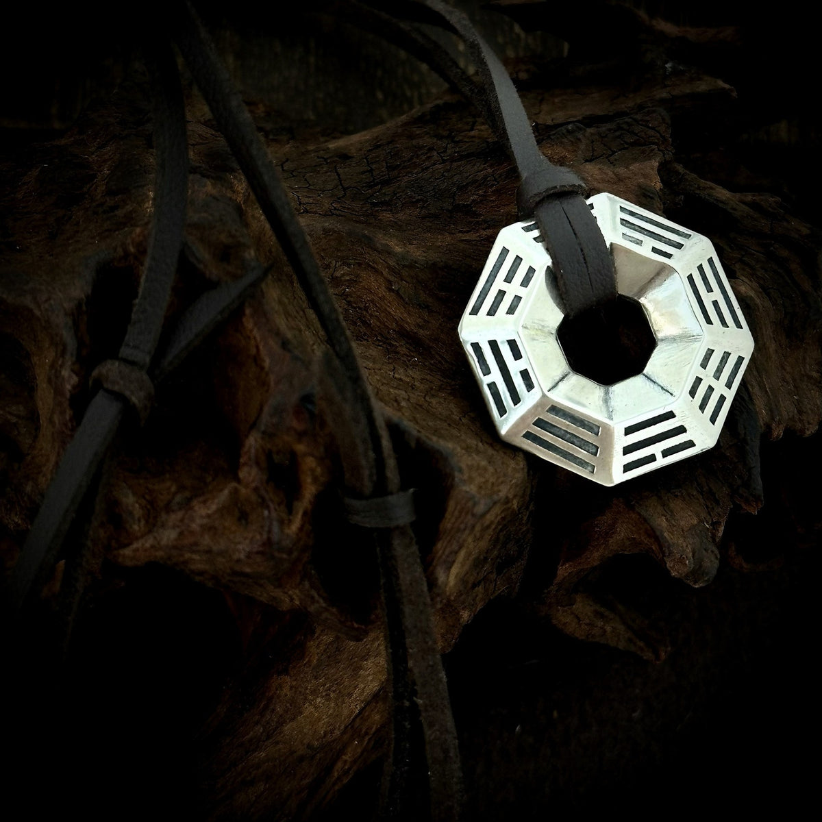 TaoWards Octagonal Bagua Pendant Necklace — design detail