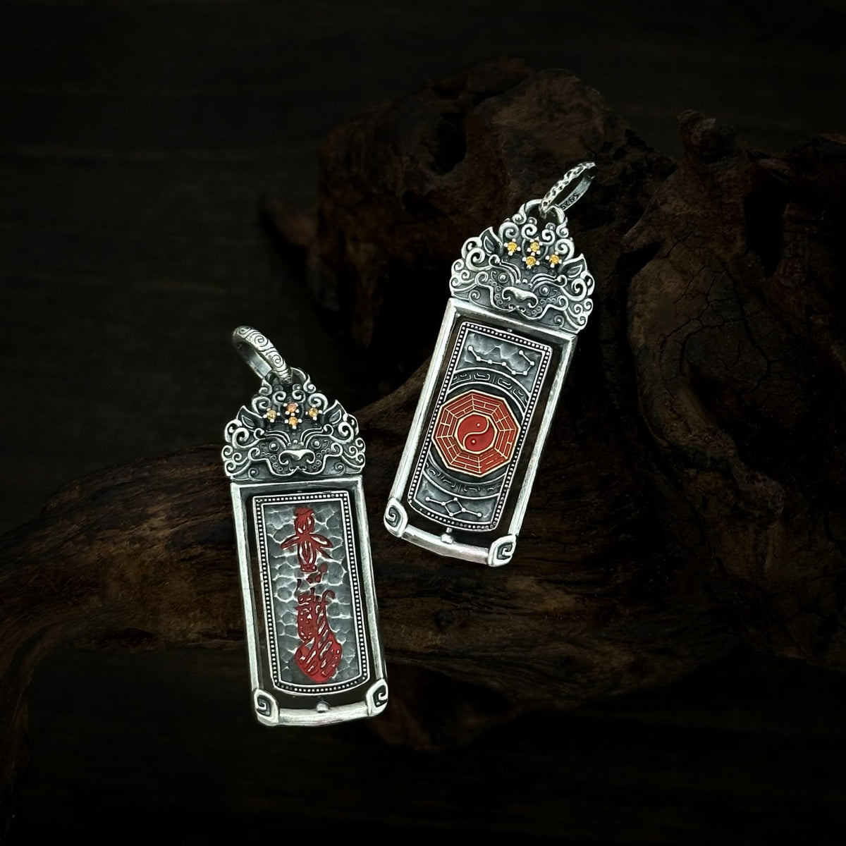 TaoWards Rotating Yin Yang Bagua Plaque Pendant Necklace — additional design view