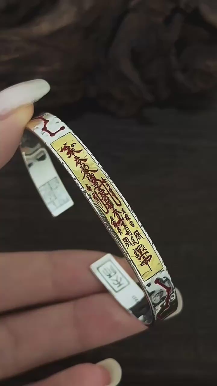 TaoWards S925 Silver Five Wealth Gods Inscription Cuff Bracelet product video